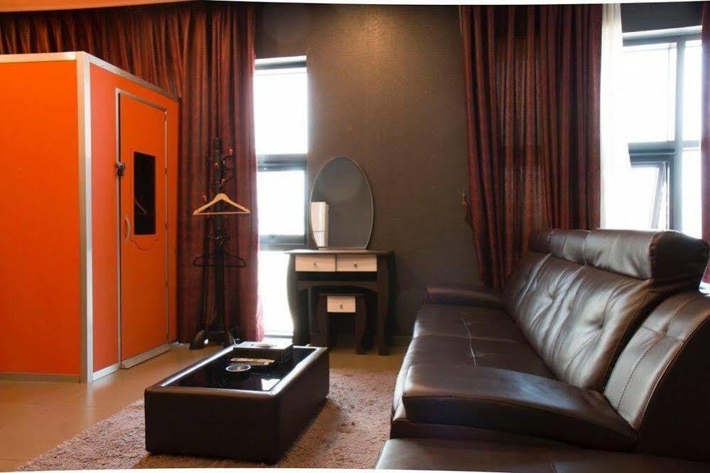 G Tourist Hotel Wolmido Инчон Экстерьер фото