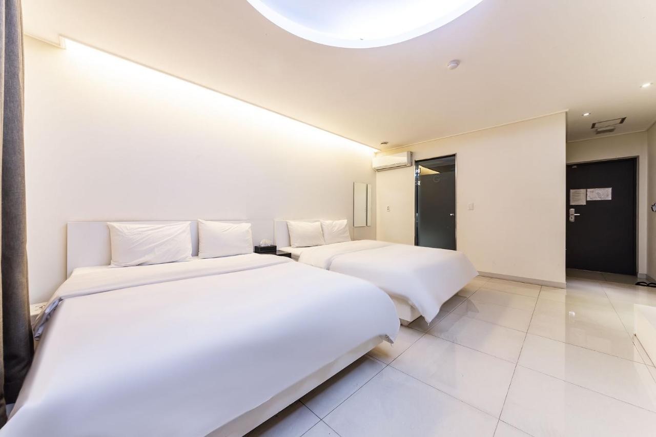 G Tourist Hotel Wolmido Инчон Экстерьер фото